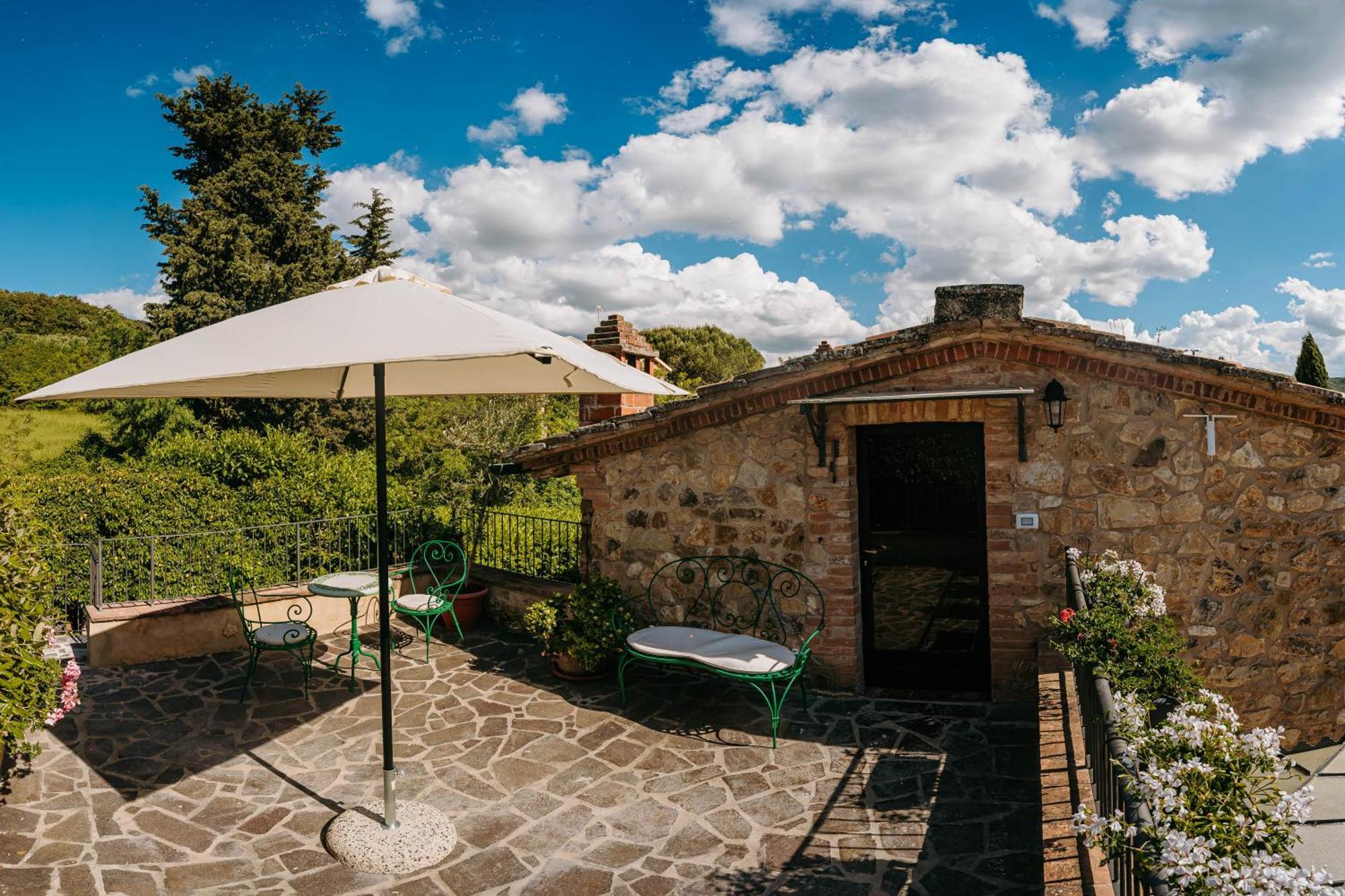 Borgo Il Poggiaccio Residenza D'Epoca Guest House Sovicille Eksteriør bilde