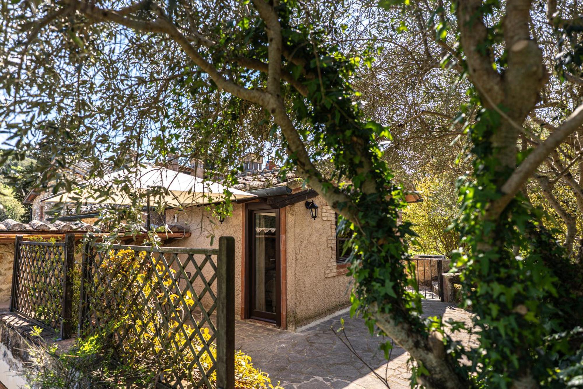 Borgo Il Poggiaccio Residenza D'Epoca Guest House Sovicille Eksteriør bilde
